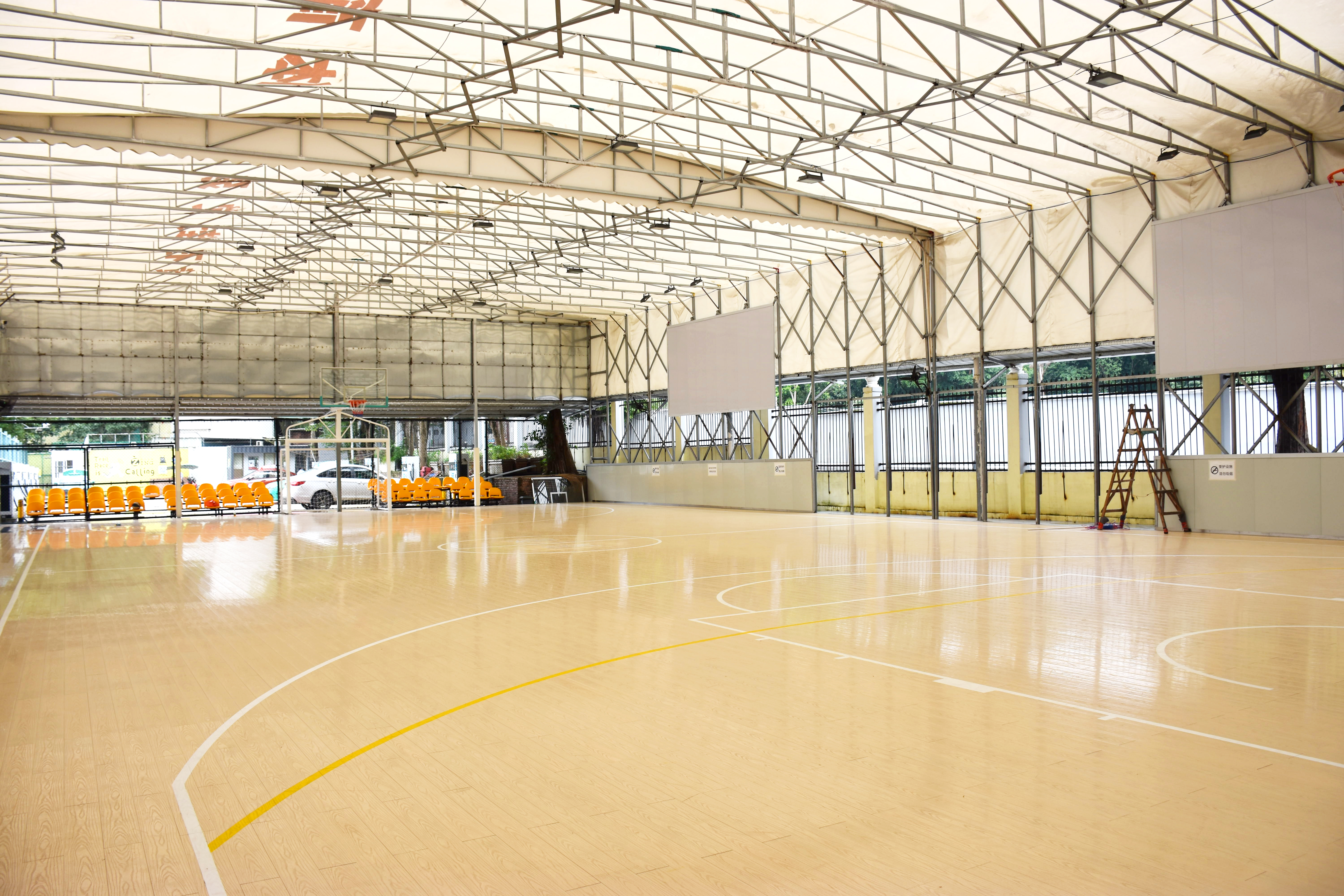 廣州白云大石崗?qiáng)W紳體育公園