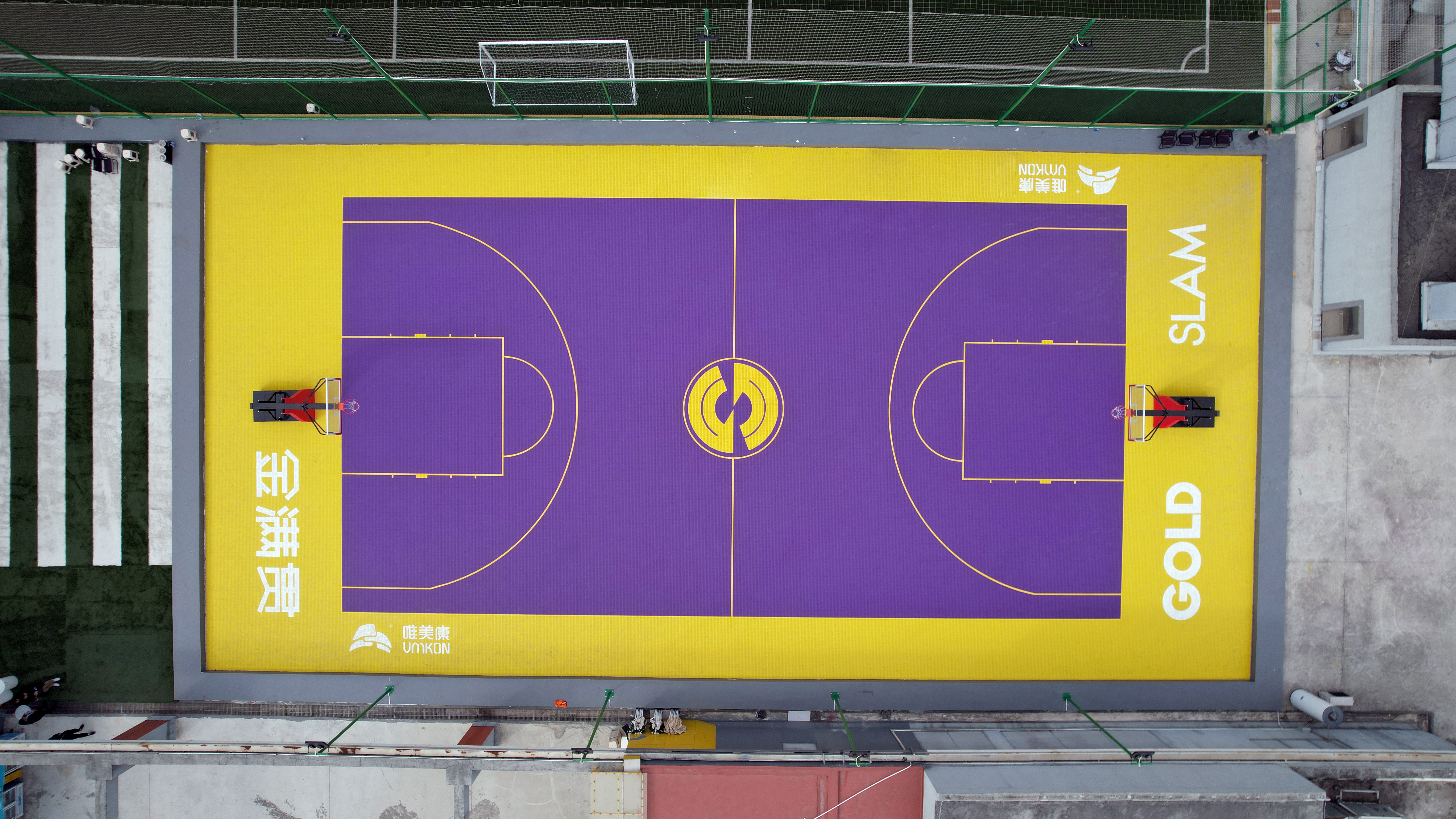 廣州金滿貫網(wǎng)球俱樂部 戶外籃球場